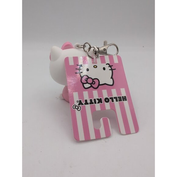 Hello Kitty Sitting Keychain - Picture 2 of 2